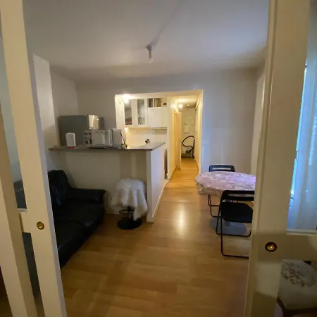 Entier De 45m2 Apartment