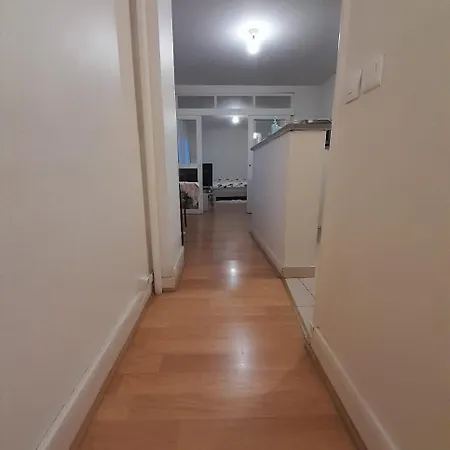 Entier De 45m2 Apartment